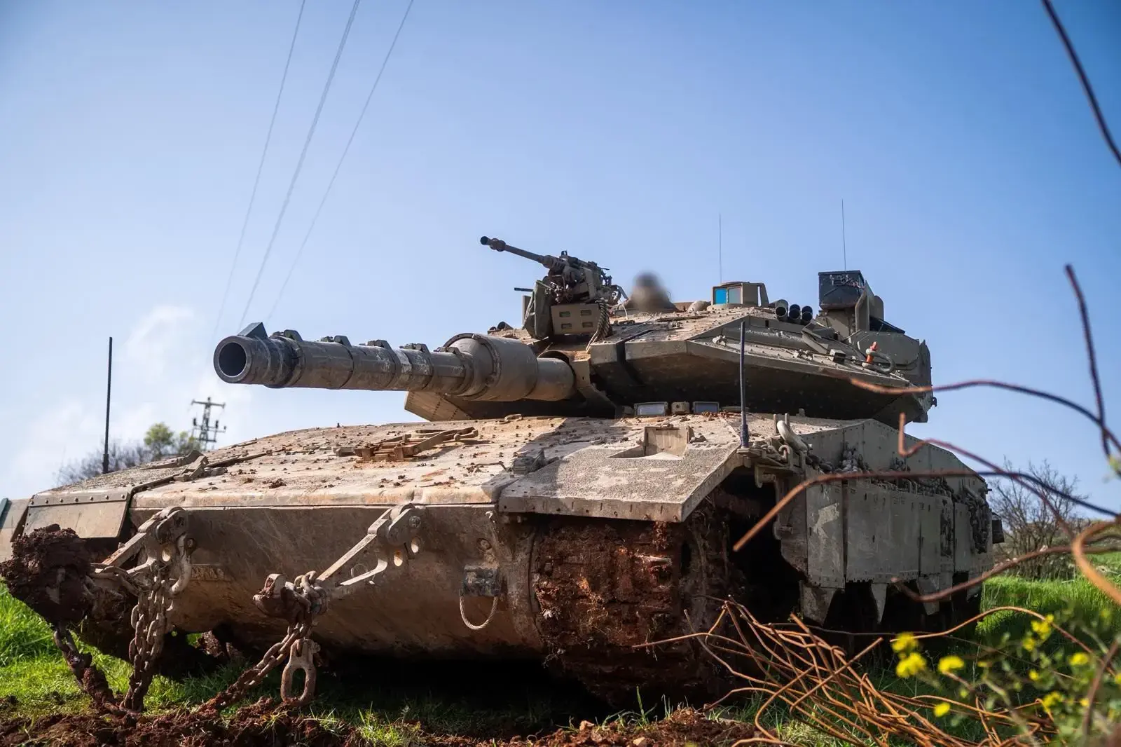 טנק עלה על מטען ברצועת עזה; אין נפגעים, צה"ל פתח בגל תקיפות