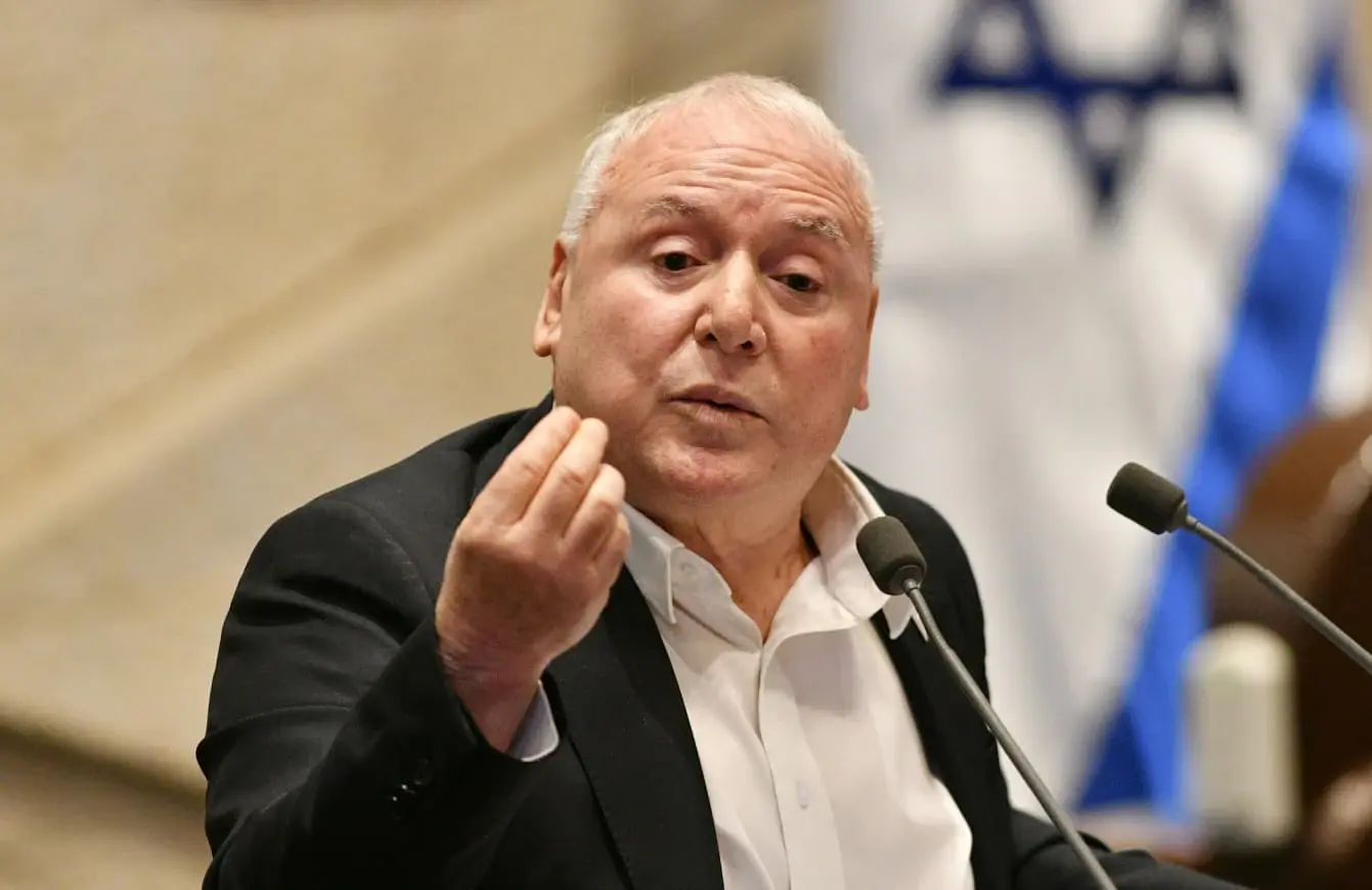 הקמפיין שלא ביקש לבחור בדודי אמסלם - עד שהוא ביקש בעצמו | דעה