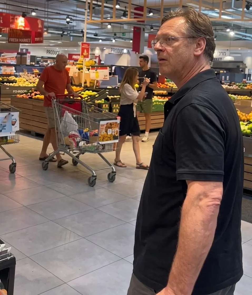 האירי שאמר ליהודים "חבל שהיטלר לא סיים את העבודה", יעמוד לדין