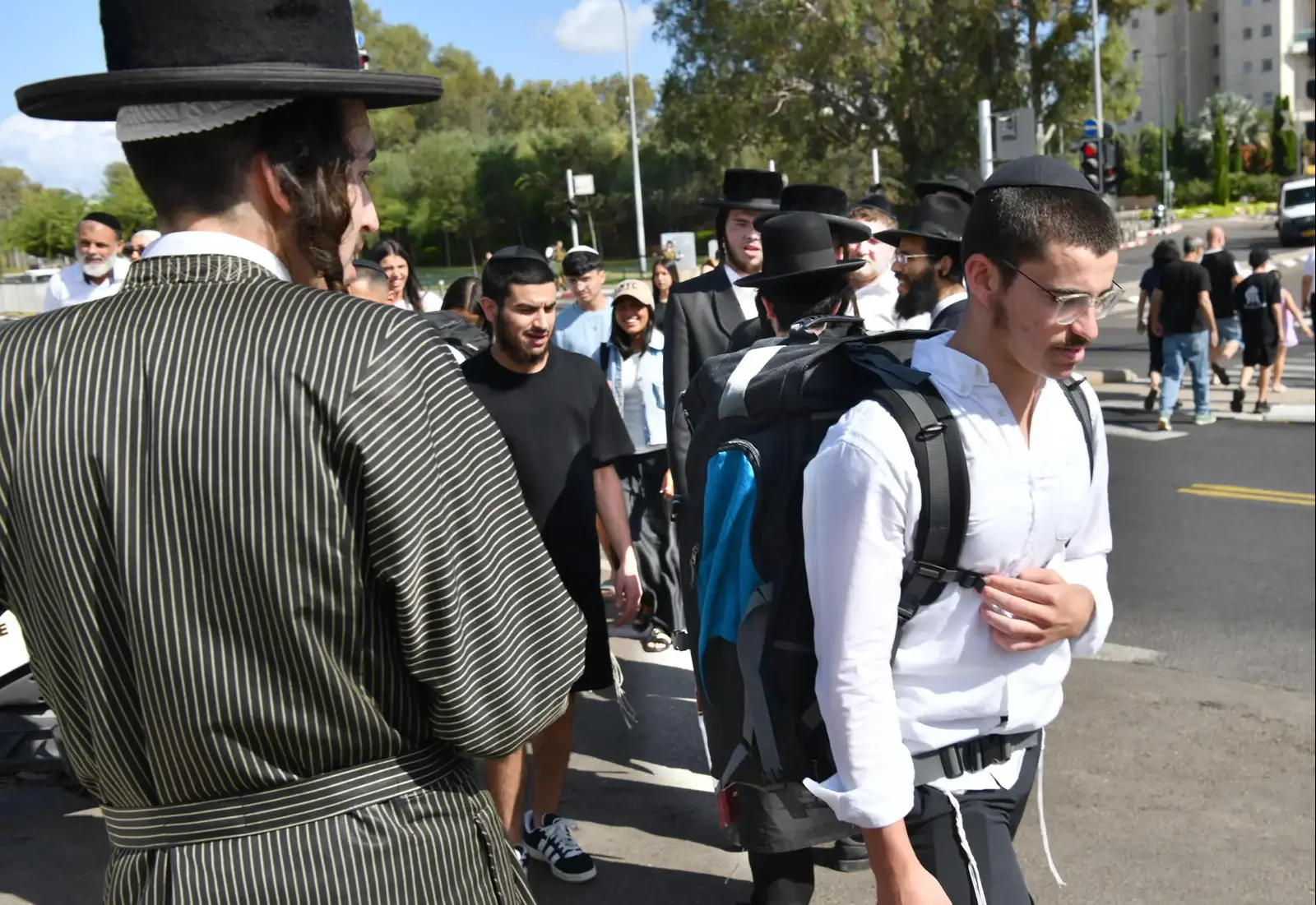 לקראת הבחירות: רוב הציבור בעד קואליציה שלא תיכנע לדרישות החרדים | הנתונים המלאים