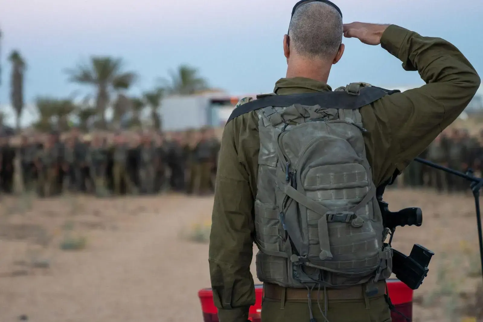 "כולנו נכשלנו, הפסקתי לדבר בסימני קריאה": מפקד בה"ד 1 בראיון פרידה