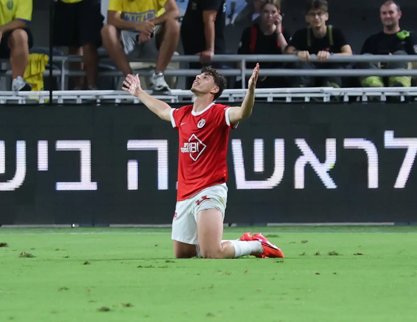 בשורה טובה לברדה: טוריאל שב לאימונים ויהיה כשיר לק"ש