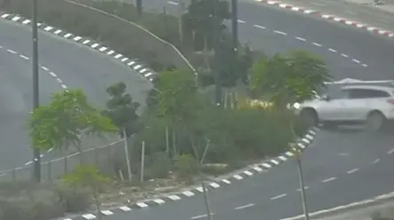 נסע במהירות, איבד שליטה ברכב - והתנגש בעמוד | תיעוד