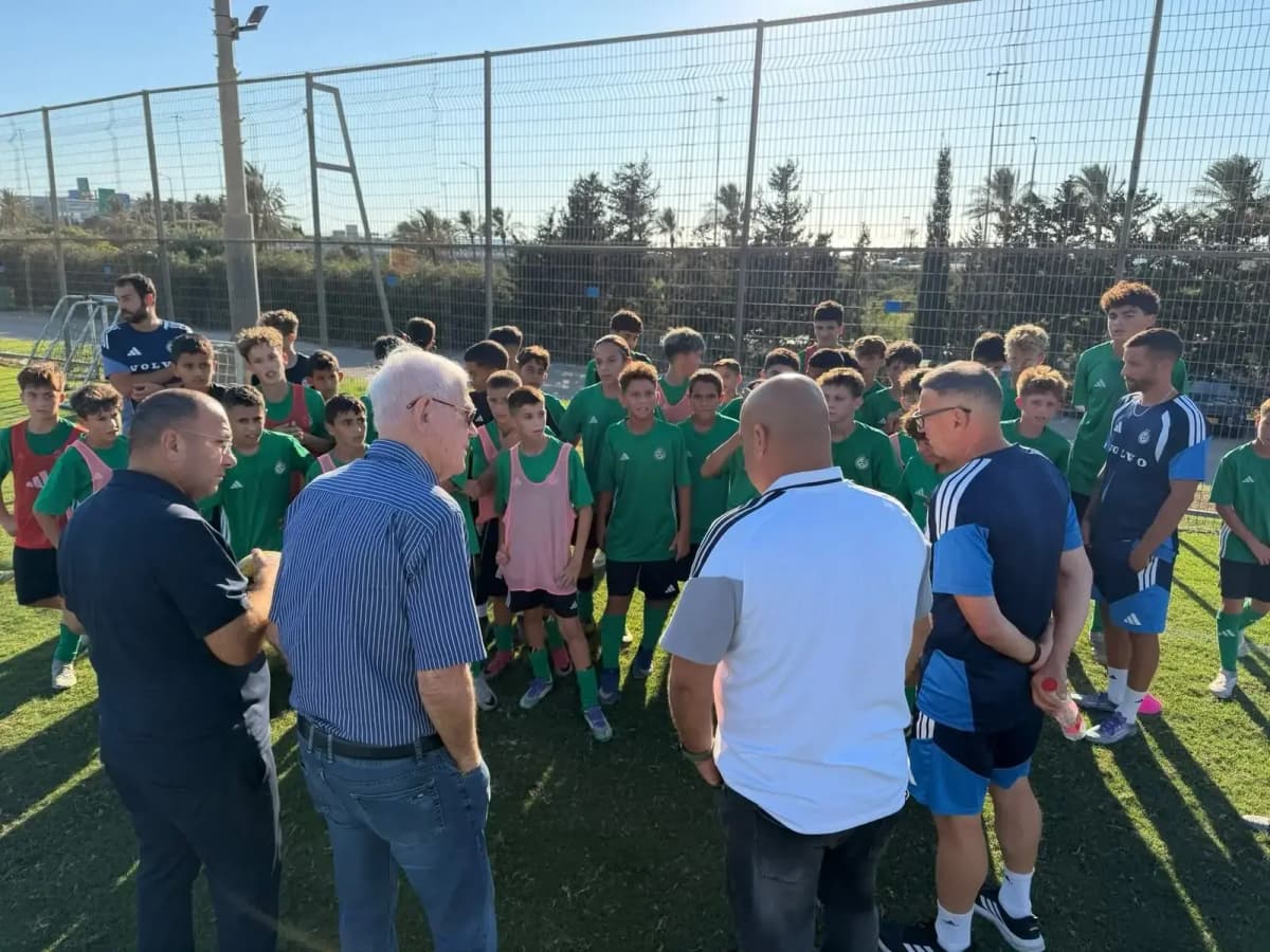 יעקב שחר ביקר באקדמיה ובמחלקת הנוער של מכבי חיפה