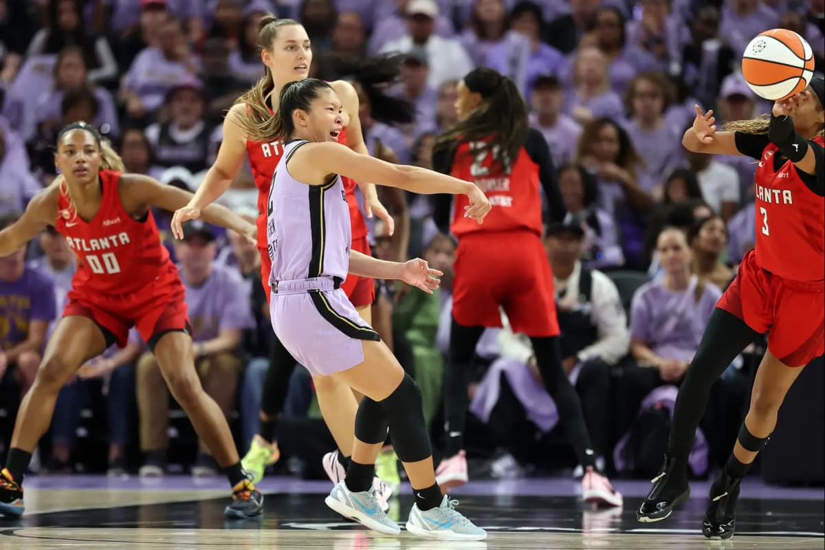 מחאה בגמר ה-WNBA? שתי הקבוצות נטשו בזמן ההמנון האמריקאי