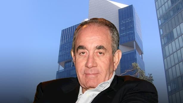 המיליארדר אלפרד אקירוב עם תחזית מפתיעה: מה יקרה למחירי הדירות?
