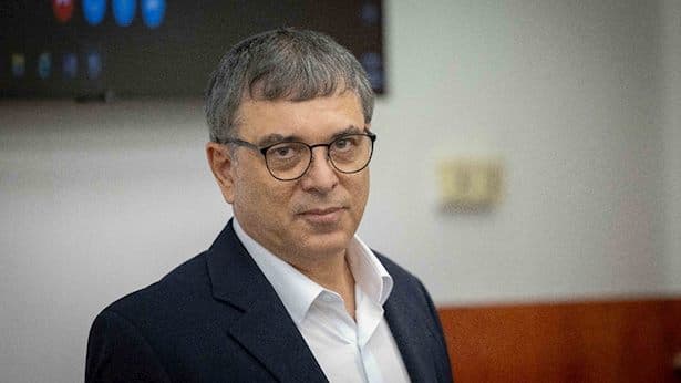 עורך סקרי המנדטים של ערוץ 14, שלמה פילבר: "זה פריז או פלסטין?"