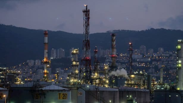 בז"ן: עיריית חיפה מאיימת בצווי הפסקה בגלל זיהום הסביבה