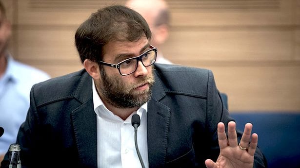 אורן חזן שוב במוקד סערה: "תקף את אחד העובדים, הזמנו משטרה"