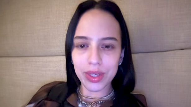 קורין גדעון: "לילה של חלומות טרופים, אוספת את עצמי"