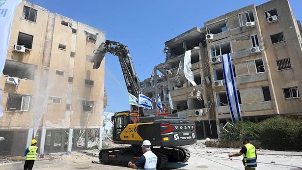 המדינה הרסה בניין שלם בן 5 קומות: "הוקם ללא היתר"