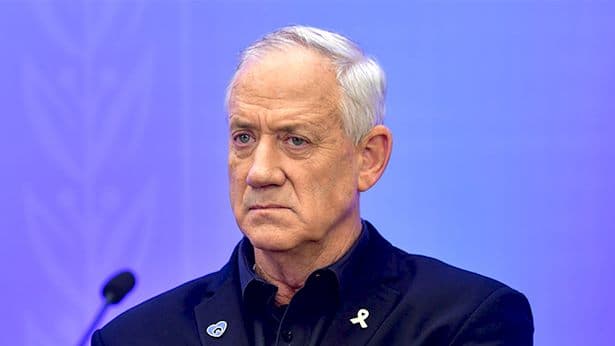 בני גנץ פורש: אלו התגובות ברשת לדרמה הפוליטית