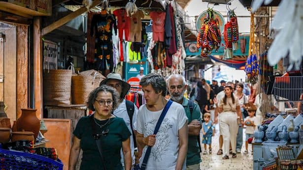 שוק עכו בקריסה כלכלית: "עושים עלינו חרם, לא נשאר לנו כלום"