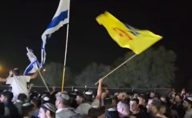 חגיגות שמחת תורה במתחם הנובה? משפחות שכולות זועמות: "על הדם של הילדים שלנו הם רוקדים"