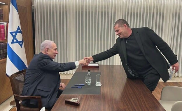מאגר דירות סודי בתל אביב וג'ובים למקורבים: כך הפכה קק"ל לוועד החזק במדינה