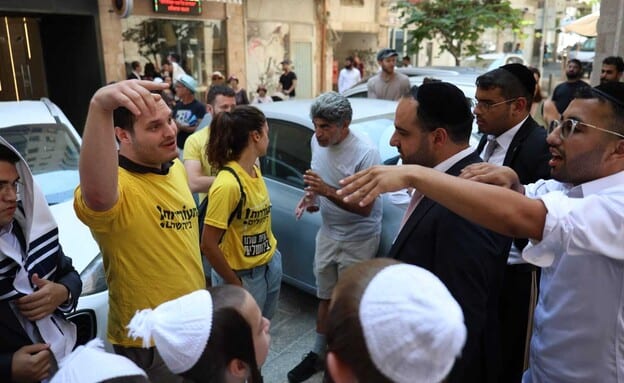 גם השבוע: חרדים מתעמתים עם לקוחות של בית הקפה "בסמטה"