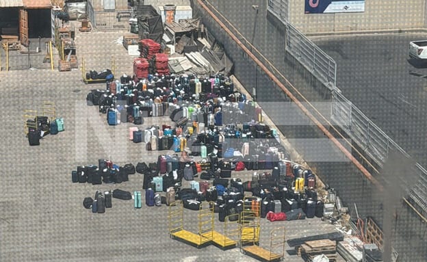 שבוע אחרי השביתה בנתב"ג: מאות מזוודות עדיין ממתינות בשמש