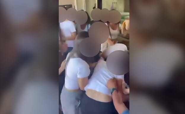 תלמידה הותקפה בבית הספר - וטוענת: "ההנהלה מנעה את חקירת המשטרה"