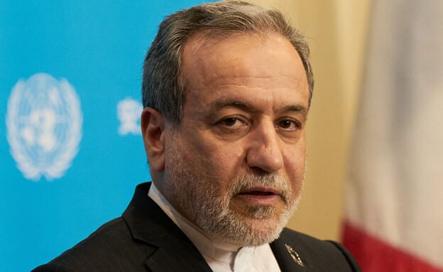 עראקצ'י מאשר: "העברנו לארה"ב תוכנית לפתיחת מצר הורמוז בתוך שבוע - הכדור במגרש שלה"