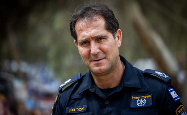 אחרי קרוב לארבעה עשורים במדים: ניצב אמיר כהן פורש מהמשטרה