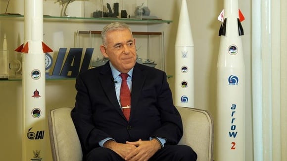 Глава IAI: Франция вводит эмбарго против Израиля ради саморекламы