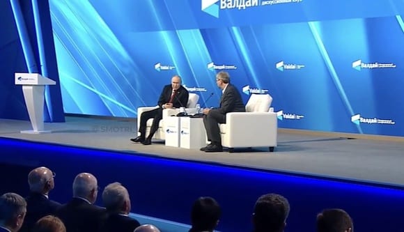 Путин пригрозил "всеми средствами поражения" в случае атаки на Калининград