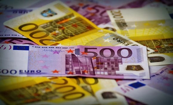 Мошенники с помощью ИИ вывели 95 млн евро со счетов банка Intesa Sanpaolo