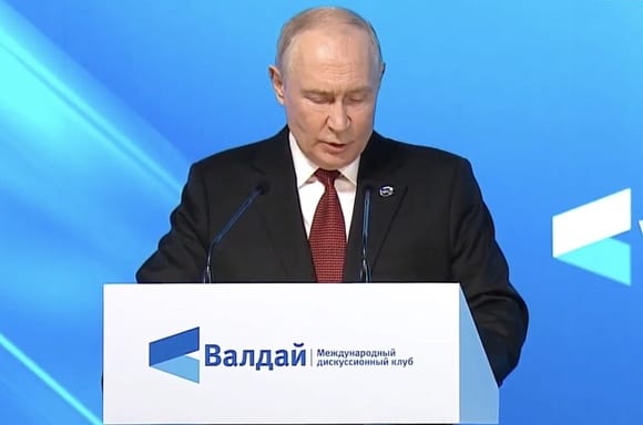 Путин отказался от энергетического перемирия