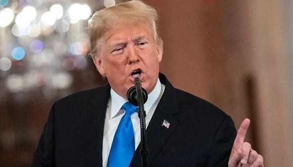 Трамп назвал "врагами" тех, кто использует термин "искусственный интеллект"