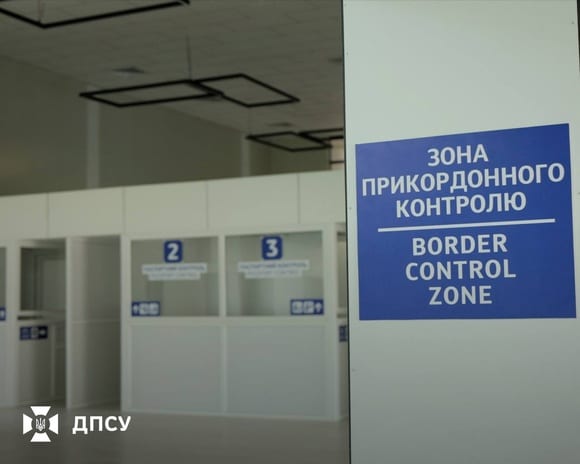 Во время атаки РФ снаряд попал в КПП на границе Молдовы, ранен пограничник