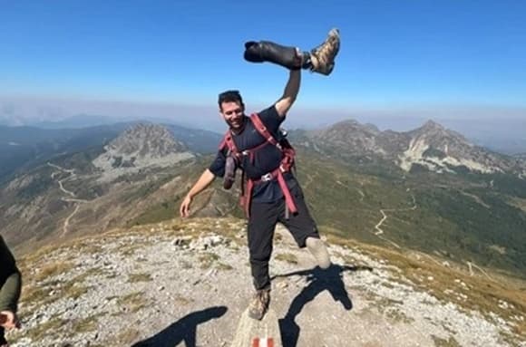 История сержанта Амита Бренера: от тяжелого ранения до помощи другим