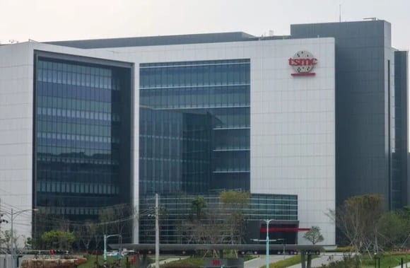 Выручка TSMC в сентябре выросла на 54,6% из-за спроса на ИИ-чипы