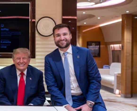 Советник Трампа обвинил Зеленского в подрыве политики президента США