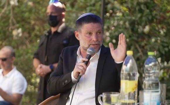 Смотрич: внимание мира к войне позволило расширить поселения