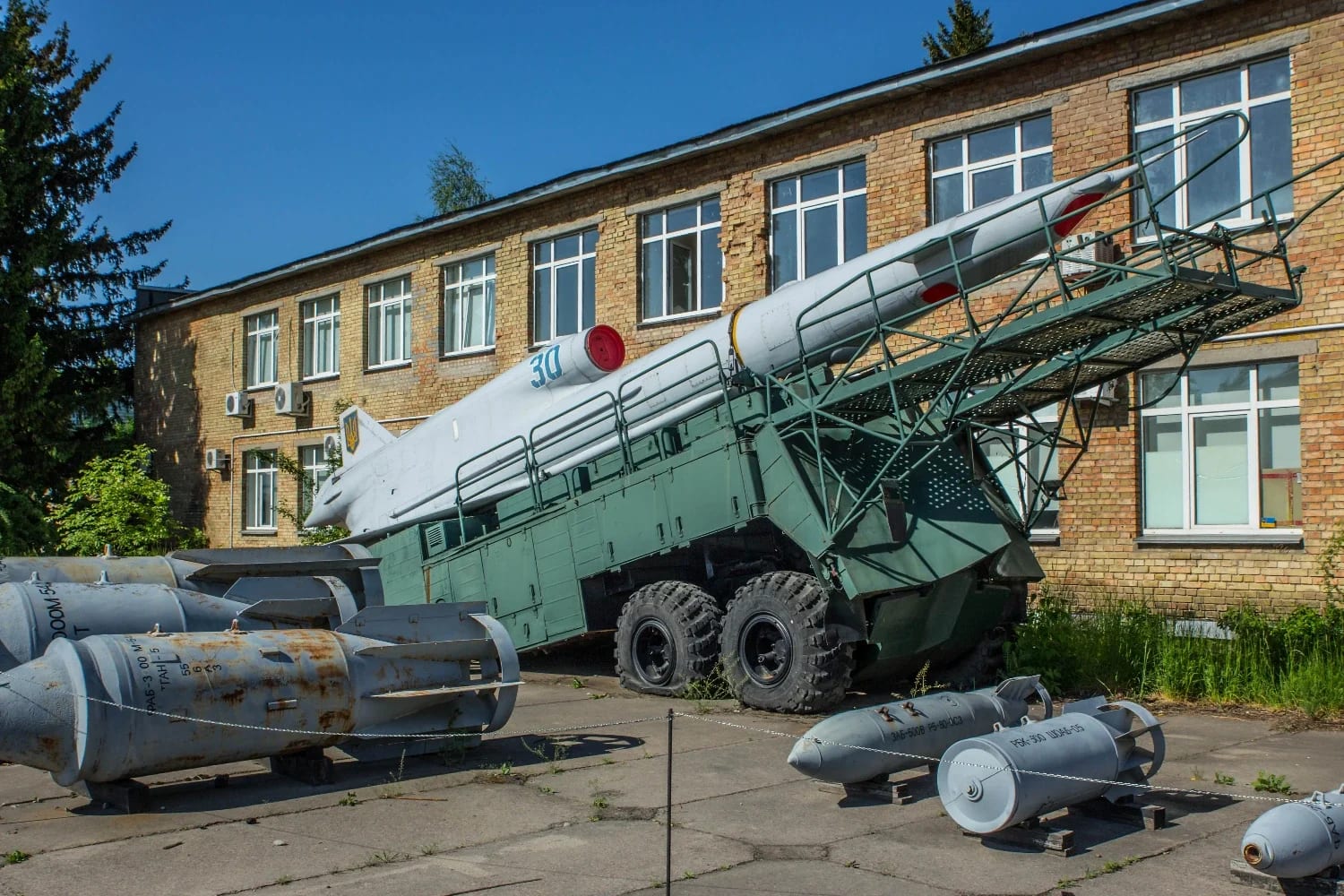 Украинская армия вооружается баллистическими ракетами отечественного производства