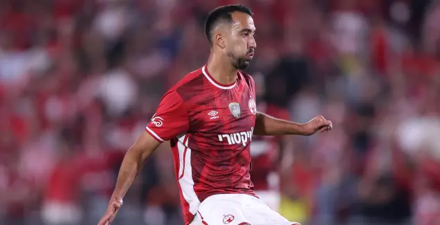 יהושע, פרץ וזלאטנוביץ' בהרכב הפועל ב"ש לסבאח