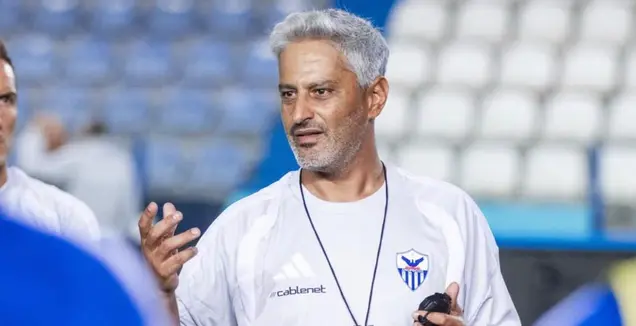 כשבורחה לאמה לצידו: הכוורת המקצועית של יצחקי