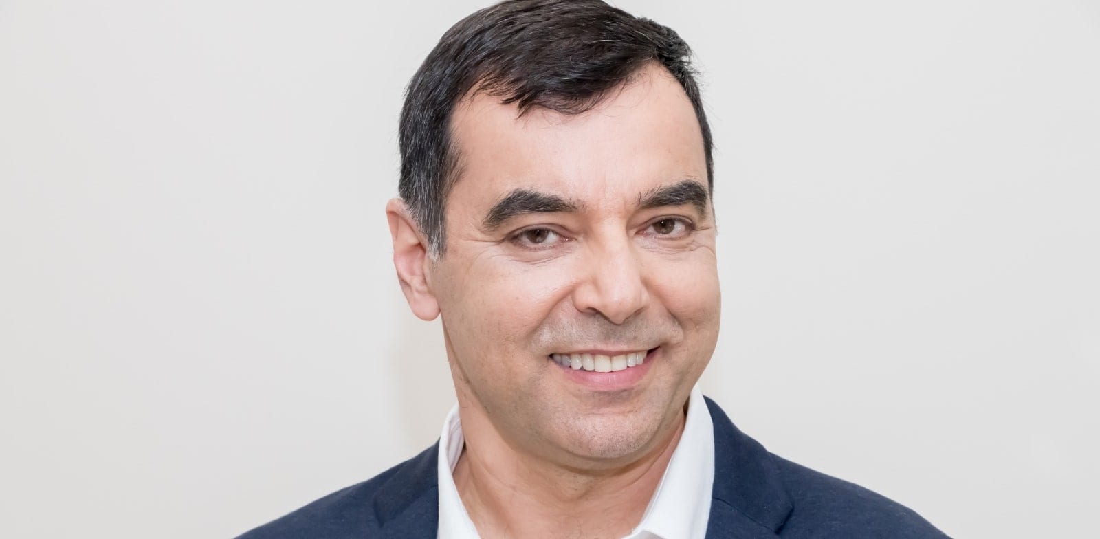 אמנון שעשוע: "בזמן שהמדינה מתלבטת איך להשקיע ב-AI, היזמים מצביעים ברגליים"