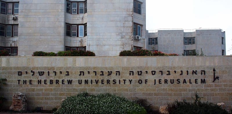 הגשות בכתב יד ושחזור העבודה בעל פה: בכירי האקדמיה מול מהפכת ה־AI