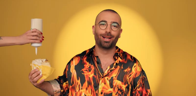 בית המשפט המחוזי הכריע: ורסו תפצה את אופטיקנה ואת עומר אדם ב-800 אלף שקל כל אחד