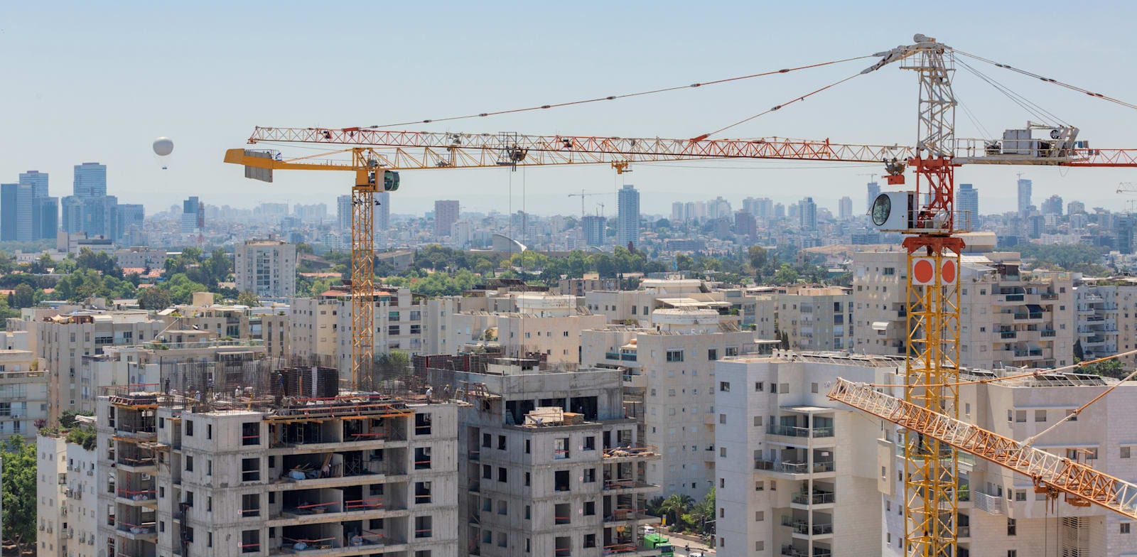 הנתונים חושפים: 8 חברות בלבד אחראיות לרוב המכירות בשוק הנדל"ן הישראלי