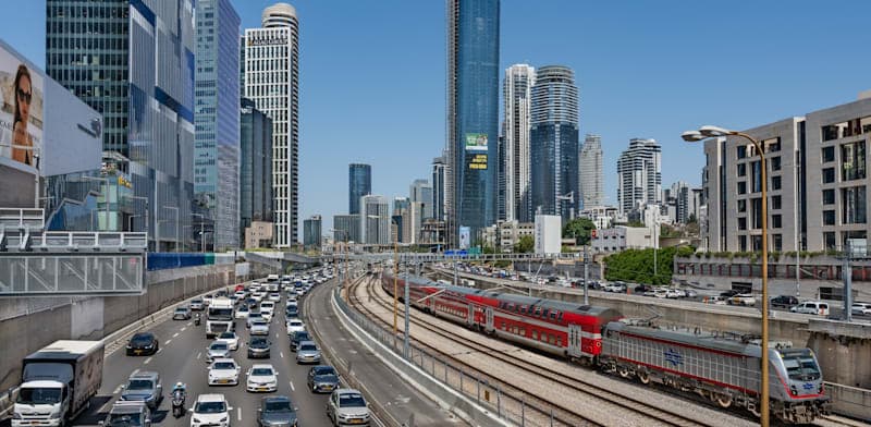 מספר כלי הרכב הוכפל בתוך 20 שנה, והפתרון לפקקים לא נראה באופק