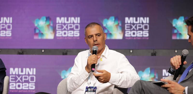 מזומנים דרך אשת ראש העיר: כך פעל עפ"י החשד מנגנון השוחד בכפר סבא