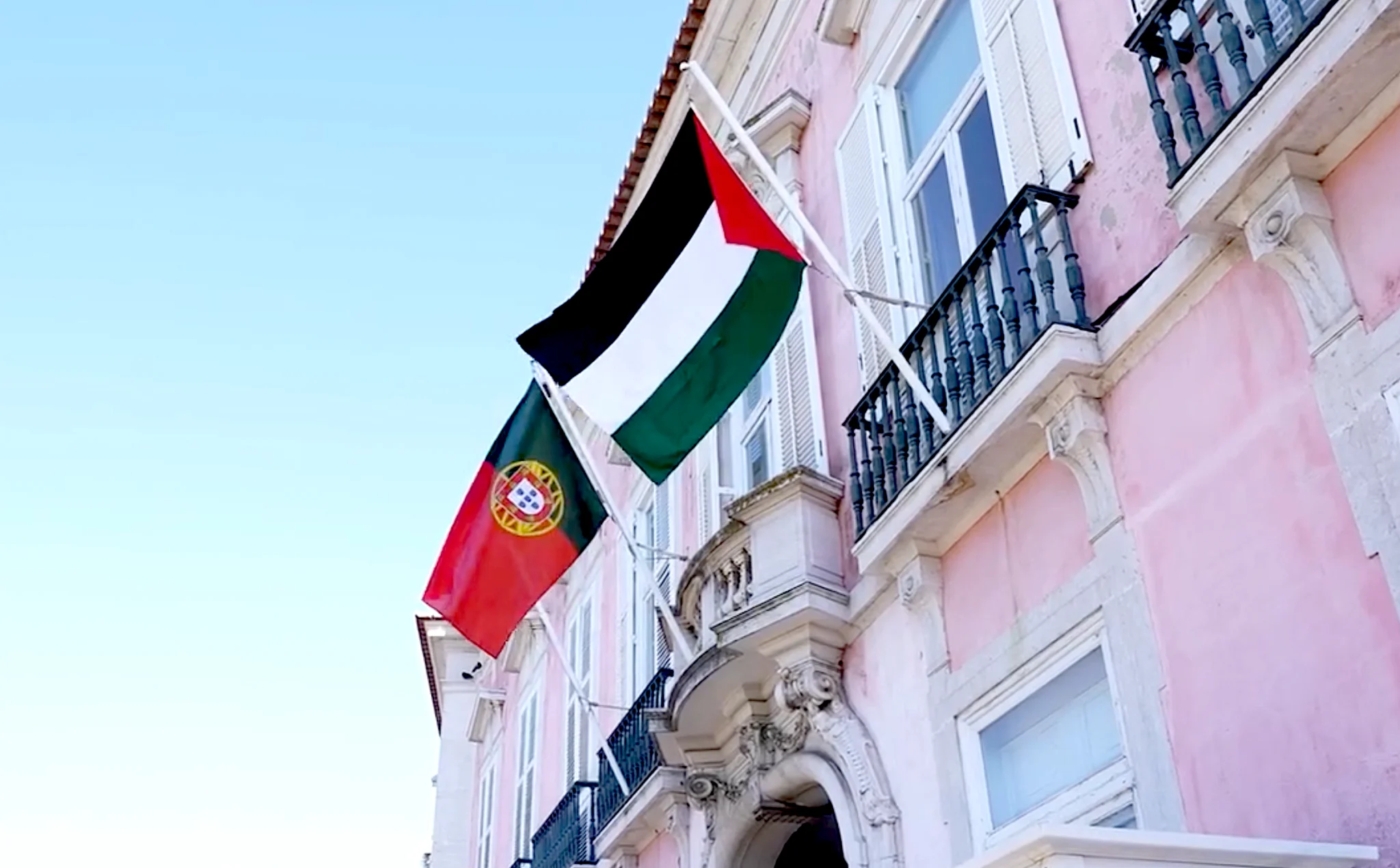 Checks from Lisbon to Gaza