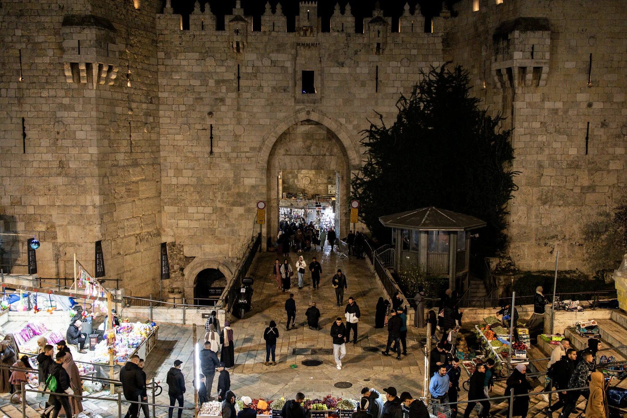East Jerusalem man tries to stab cops near Old City, is shot dead — police