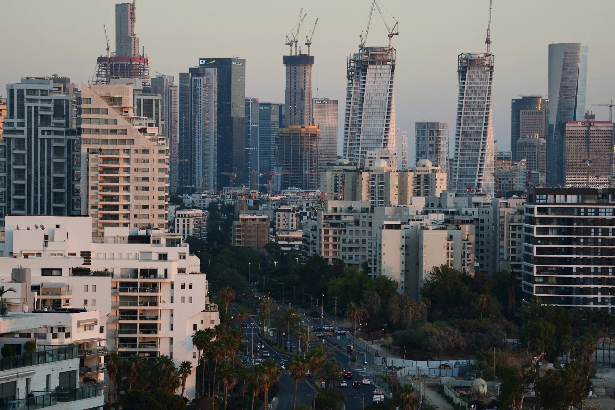 Flydubai terrorist reportedly intended to slam plane into Tel Aviv skyscraper