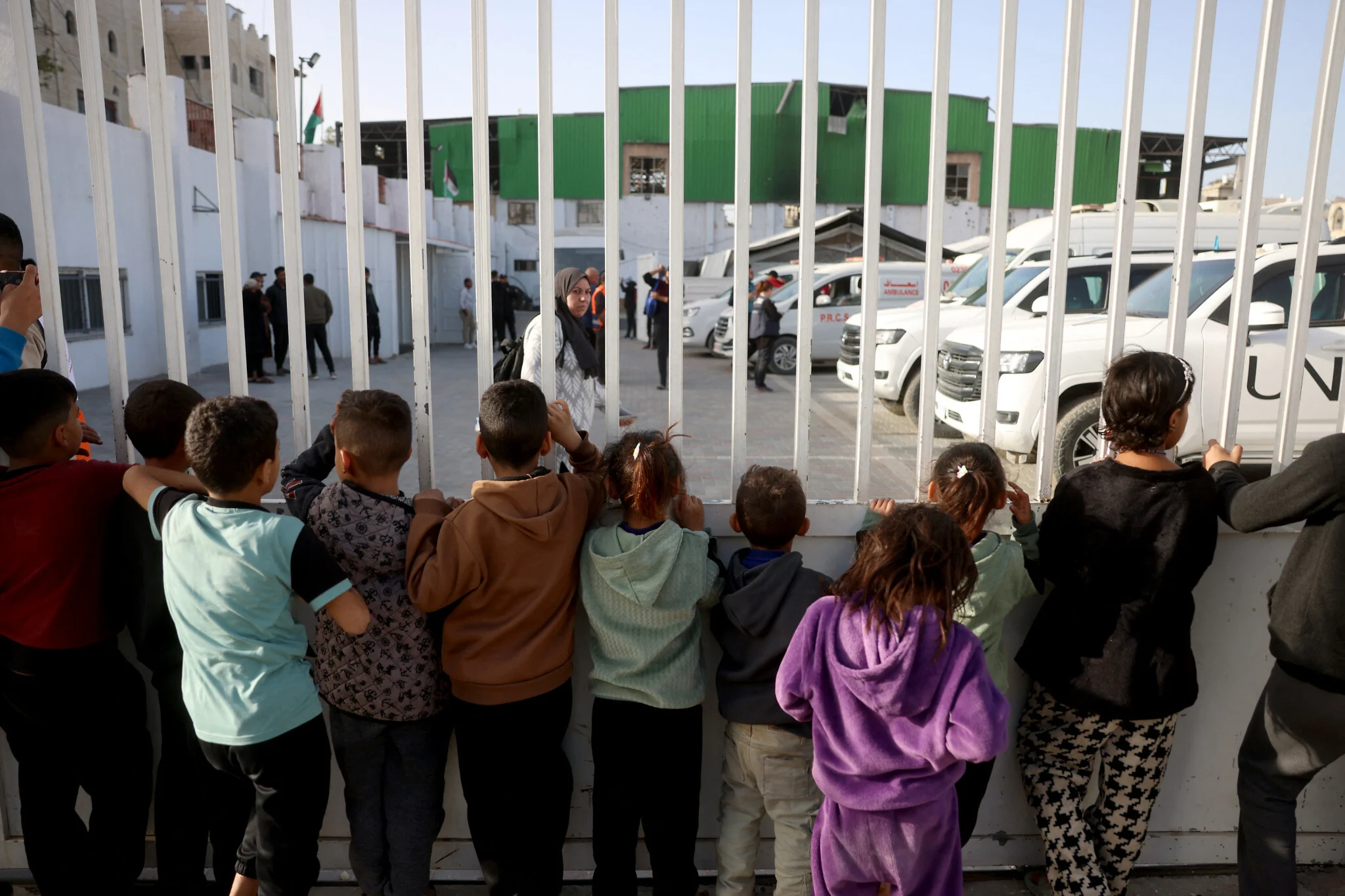 Gazans desperate to leave still struggling to do so, even as Israel claims door is open