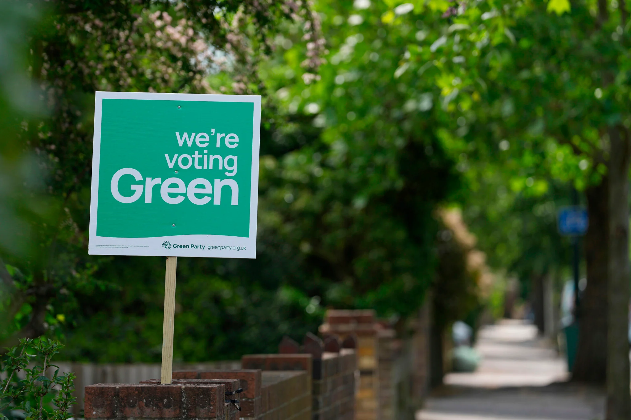 In UK, ‘Jewish Greens’ chief mulls quitting party over ‘Zionism is Racism’ motion