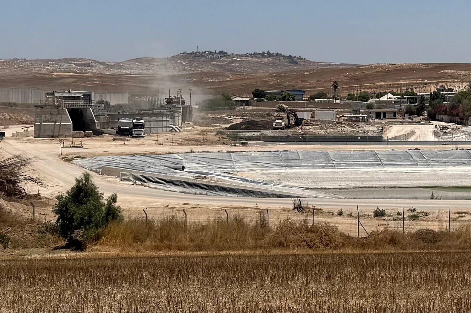 Suspected arson shuts Negev sewage plant, sending raw wastewater into streams