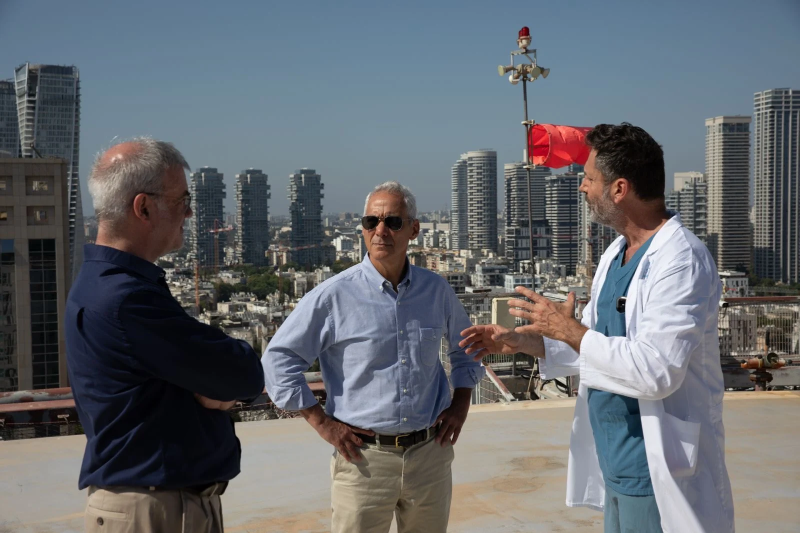 Rahm Emmanuel gives $550K to program training Palestinian doctors at Israeli hospital
